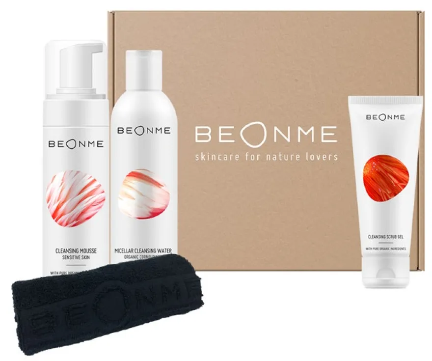 Beonme Set Pulizia Viso Mousse Detergente 150ml + Acqua Micellare 200ml + Gel Scrub 75ml + Lavetta In Spugna