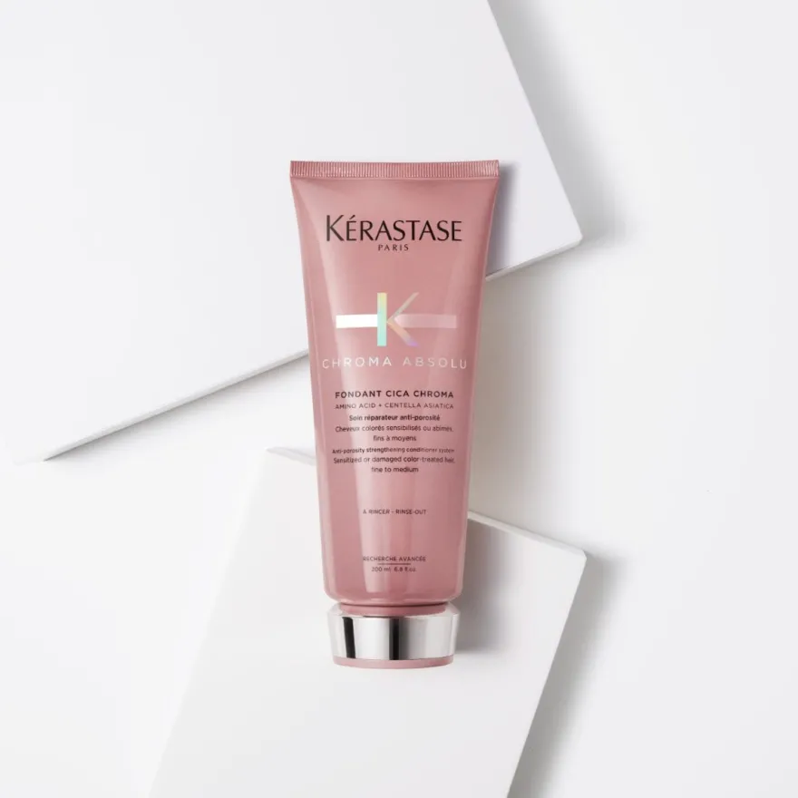 Kérastase Chroma Absolu - Fondant Cica Chroma Balsamo rinforzante 200ml