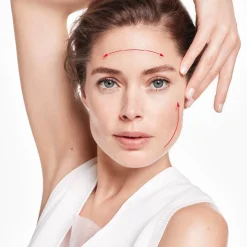 L'Oréal Paris Crema Viso Giorno Revitalift Anti-Età Con Probiotico 50ml
