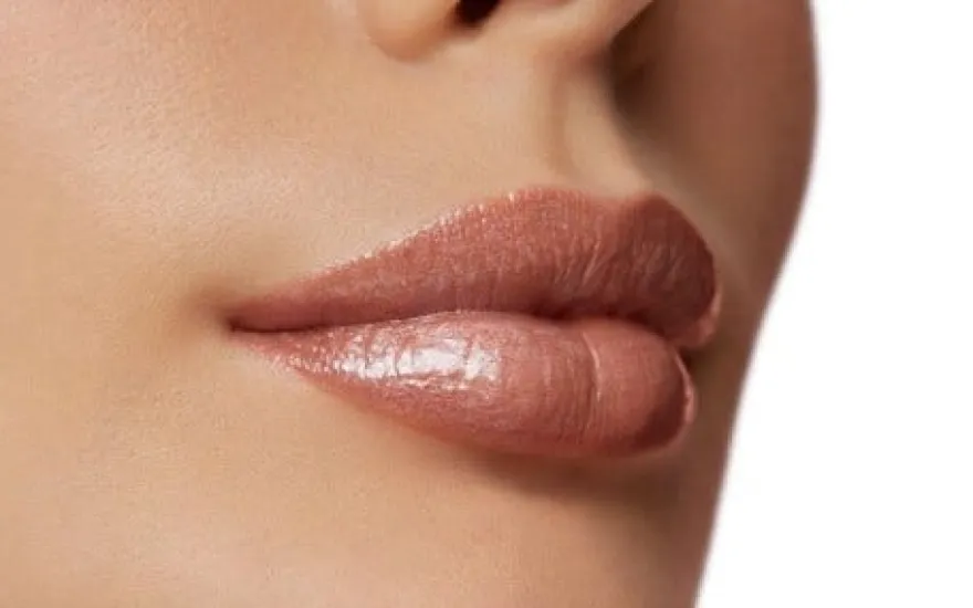 Miss Pupa Rossetto Ultra Brillante 100 Cream 2,4ml