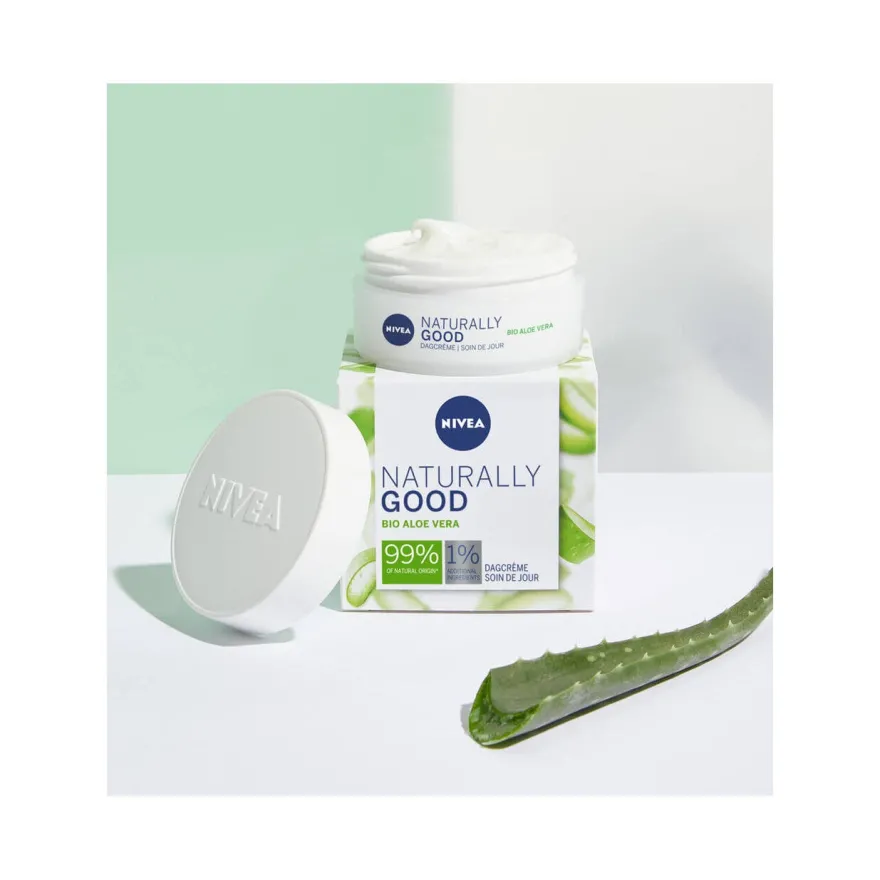 Nivea Naturally Good Crema Giorno Idratante Viso Rinfrescante Per Pelli Normali E Miste 50ml