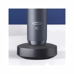 Oral-B Spazzolino Elettrico Ricaricabile iO 7S Nero, 2 Testine, 1 Custodia Da Viaggio, 1 Spazzolino